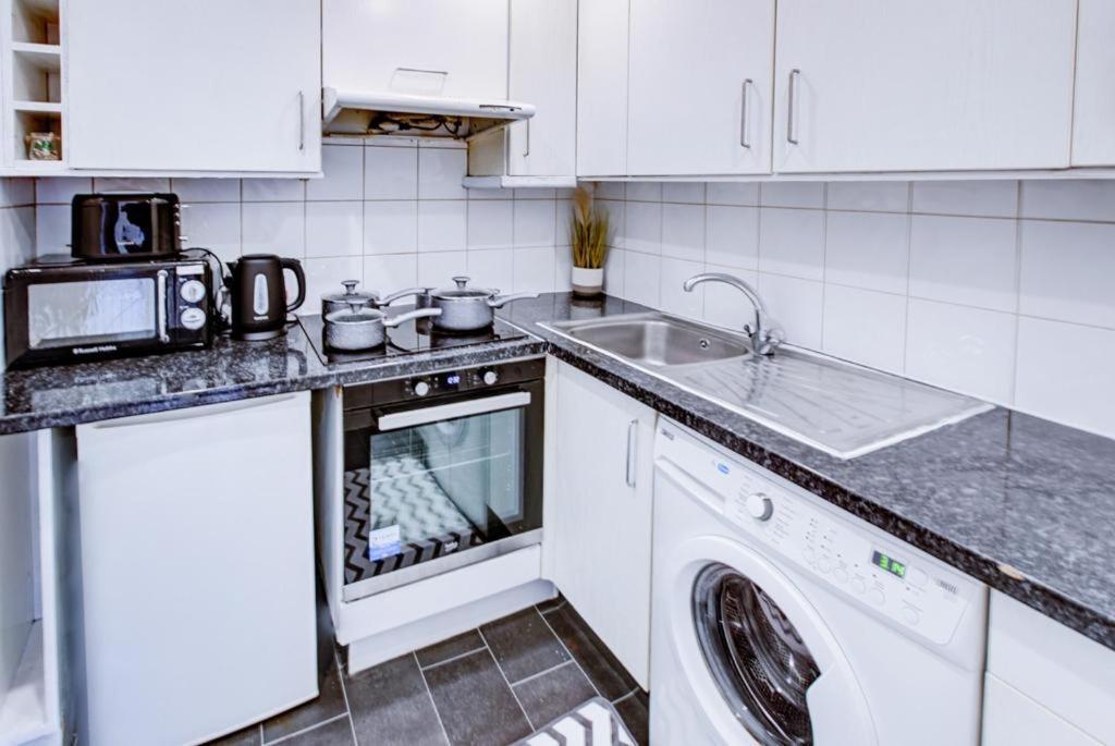 Hyde Park Apartment 2 Bedroom Londres Exterior foto